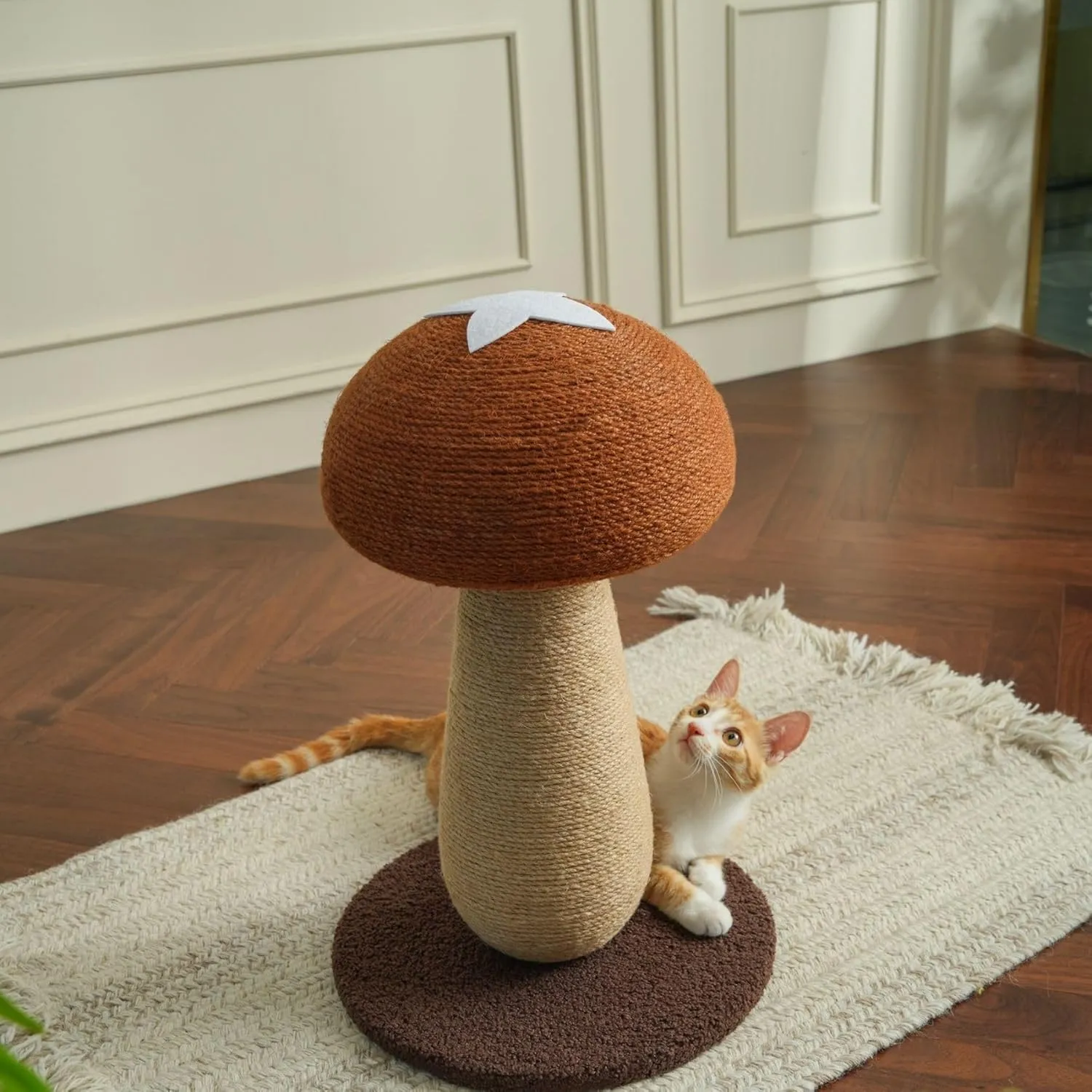 Shiitake Mushroom Cat Scratching Post  100% Sisal Scratch Pole with Pompom Toy, Cute Shiitake Design for Indoor Cats, Durable Cat Scratcher Furniture